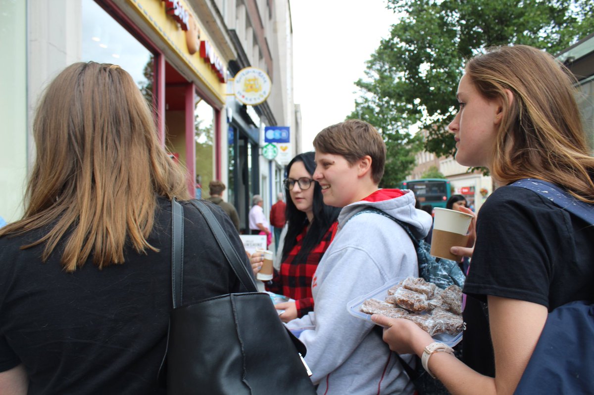 MaleEmbodiment's tweet photo. A good job done by these guys today!! Selling cakes for small donations on Exeter high street and handing out leaflets to spread awareness of our cause!💓 #NCS @ExeterNCS photography by Amy. https://t.co/Y7tGcAZeiY