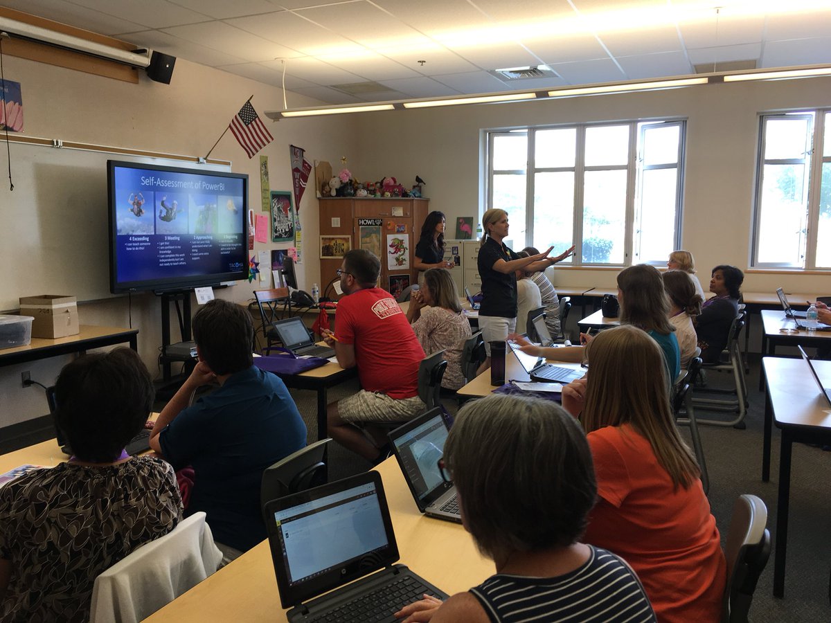 laprofefarias's tweet photo. @DARTtps presenting to packed rooms about PowerBi at #tpsedacademy! Data informed 2018-2019 school year! @tacomaschools @TPSTeach https://t.co/5ljWauKQKf
