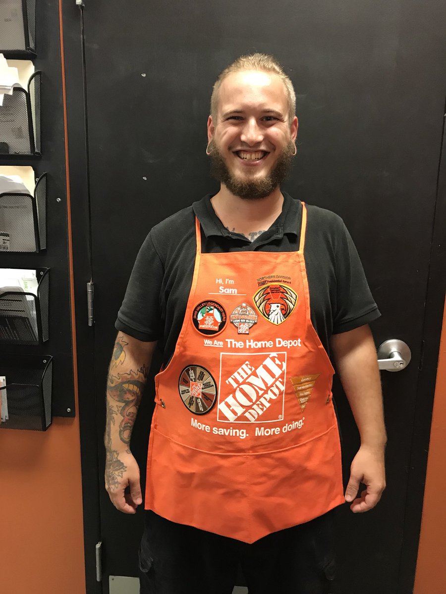 So proud of Sam for receiving a presidential apron from <a href="/crystal_hanlon/">Crystal</a> and a legendary hero award from <a href="/DaveMusen/">Dave Musen</a> for taking amazing care of customers and giving back to our community!! Thank you, Sam!!!!