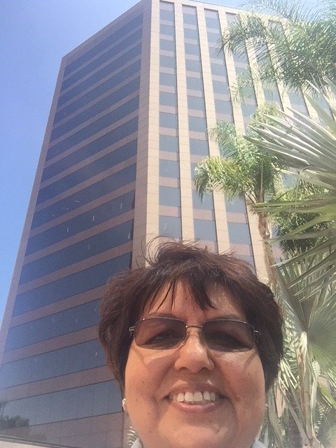 I can't #crunchnumbers for the Department without my daily dose of #vitaminD! 🌞🌴  @LACitySAN #financedivision #CityofLADevelopmentServicesCenter #FigueroaPlaza #parkproudLA #LAcityparks #CityHallSelfie