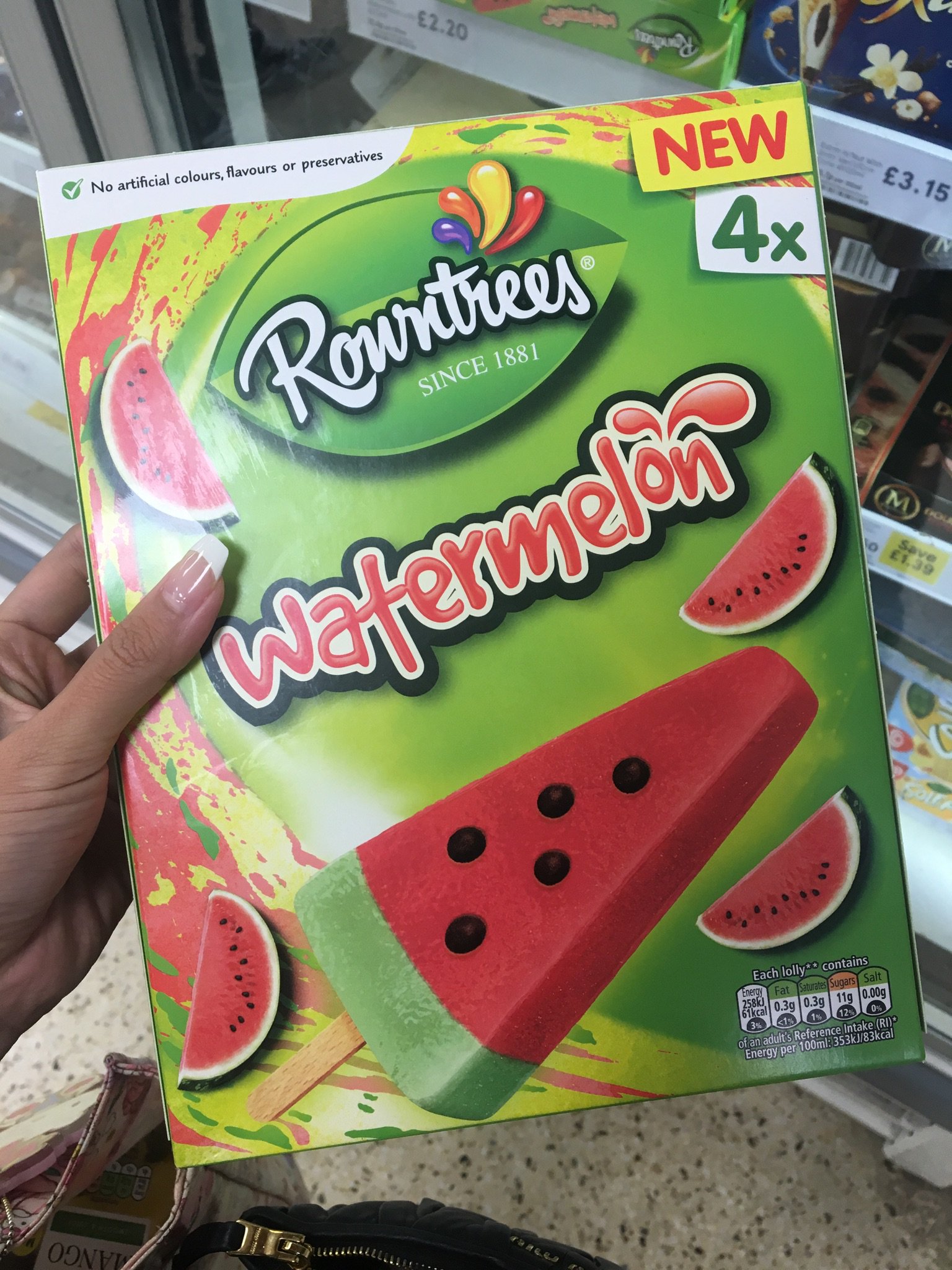 種がデカすぎるw スイカバー は海外にもあるらしい 話題の画像プラス 種がデカすぎるw スイカバー は海外にもあるらしい 話題の画像プラス