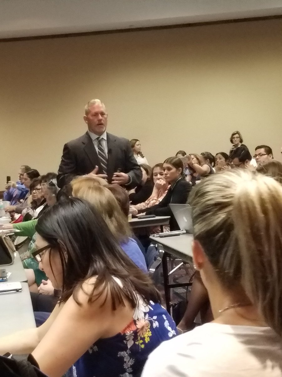 cchavez00's tweet photo. #cghstech Robert DePriest Crisis Management Coordinator at the FBI. https://t.co/BRKkg9J5ct