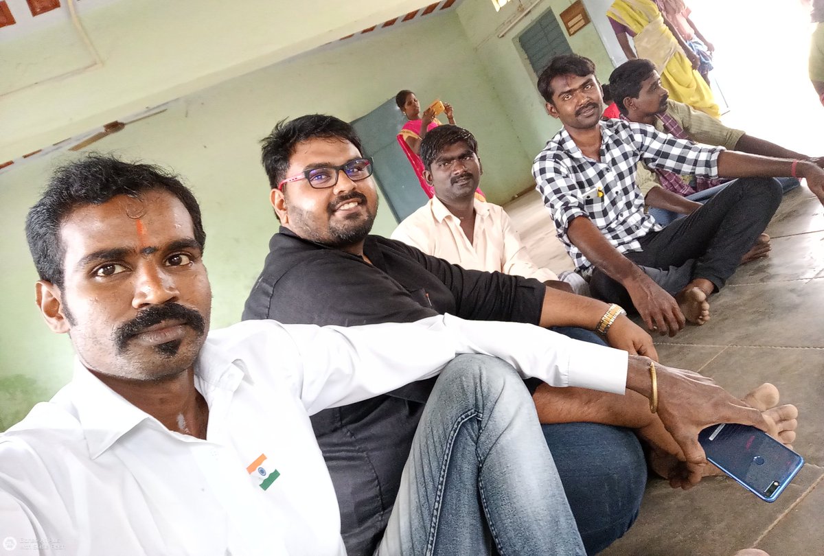 prabanjantr's tweet photo. கிராம சபை கூட்டத்தில் எங்கள் கிராமம் சார்பாக நாங்கள் கலந்துக்கொண்டு ஊரில் உள்ள சில பிரச்சனைகளை எடுத்துக்கூறி அதை சரி செய்ய கூறினோம்.
புதிய அனுபவம்.
#Gramasabha #Palkulam #Thoothukudi #DevelopSouthTN https://t.co/WWbsLyoe24