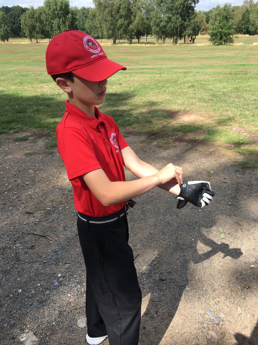 hellr101's tweet photo. Not a bad few days golfing for Luke, 3 competitions and 3 wins 🏌🏼‍♂️ #juniorgolf #taylormade clubs #titleist https://t.co/tzeRfWm0VQ