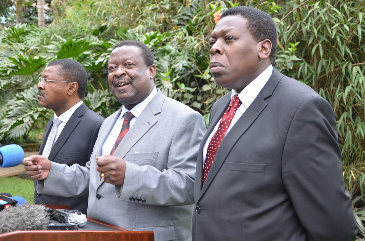 MusaliaMudavadi's tweet photo. Where we’ve reached, there is no way a committee of Parliament can review itself on this matter of the sugar industry. They had an opportunity to look at what ails the sector and we all saw what they did. We want President Kenyatta to form an independent team to look at this. https://t.co/FqvAuJIPe5