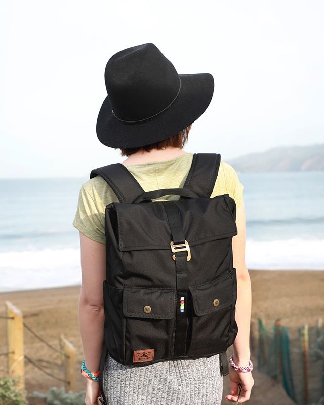 Our new Yatra Everyday Pack fits a 15” Mac notebook — a nice and subtle pack for your daily office commute, happy hours on the brewery patio next door and weekend beach strolls — and, for every pack sold, we are donating a children’s book, in the local l… ift.tt/2KVzKlR