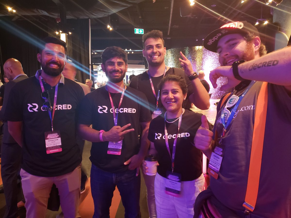 With <a href="/decredproject/">Decred (DCR)</a> at <a href="/Futurist_conf/">Blockchain Futurist Conference</a> by <a href="/untraceableinc/">Untraceable - Crypto Events since 2013 🚀</a> #DCR <a href="/marco_peereboom/">1337 h4X0r</a>