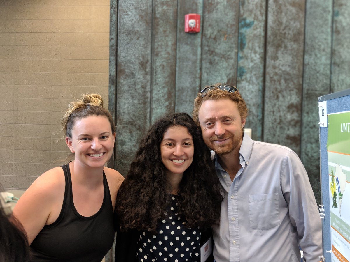 evoecolab's tweet photo. Great undergrad research celebration event! Celebrating #undergrad research by #EvoEcoLab @NSERC_CRSNG student Beata Cohan at #SmartiGras organized by @UTM_Research @UTM. Congrats Beata and Molly-shaping the next generation of research on plant evolution in Oenothera https://t.co/y38iYUHno7