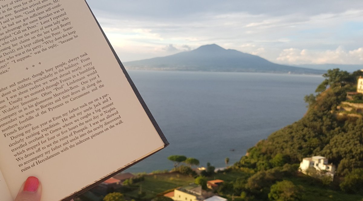 When you're on holiday, looking across the #BayOfNaples across to #Vesuvius and the book you're reading gets to the time when #Churchill visited #Pompeii. #HistoriansOnHoliday