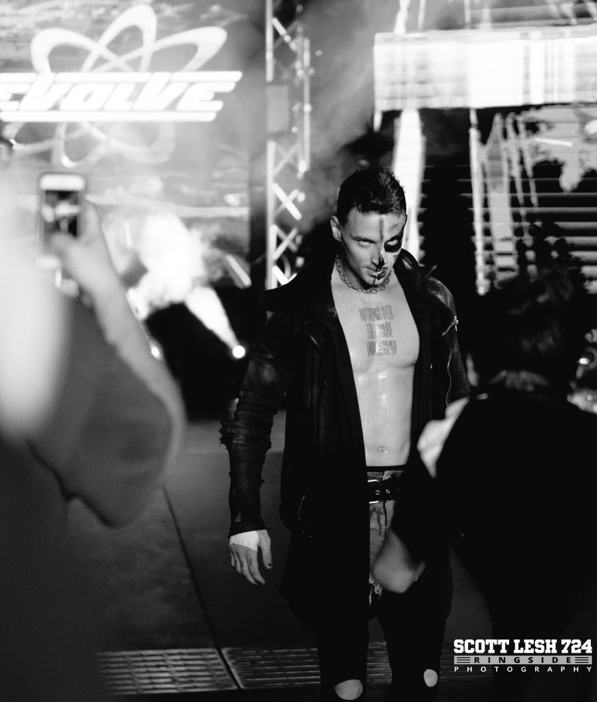 ScottLesh724's tweet photo. @WWNEVOLVE #EVOLVE108 photos are up on the FB page (link in bio) and Flickr https://t.co/hNvNL9c84b please try not to crop out watermark and please give credit if you share. While you're there give the page a like and follow on here and Instagram @ScottLesh724! https://t.co/eNja9av9aF