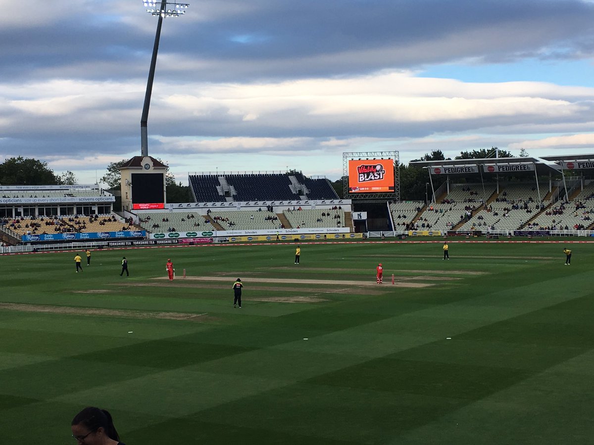 Come on <a href="/lancscricket/">Lancashire Cricket</a>! First away game of the season. 🌹🏏