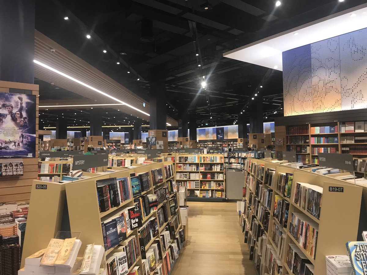 Gareth Van Onselen On Twitter This Is A Book Store In The Mall