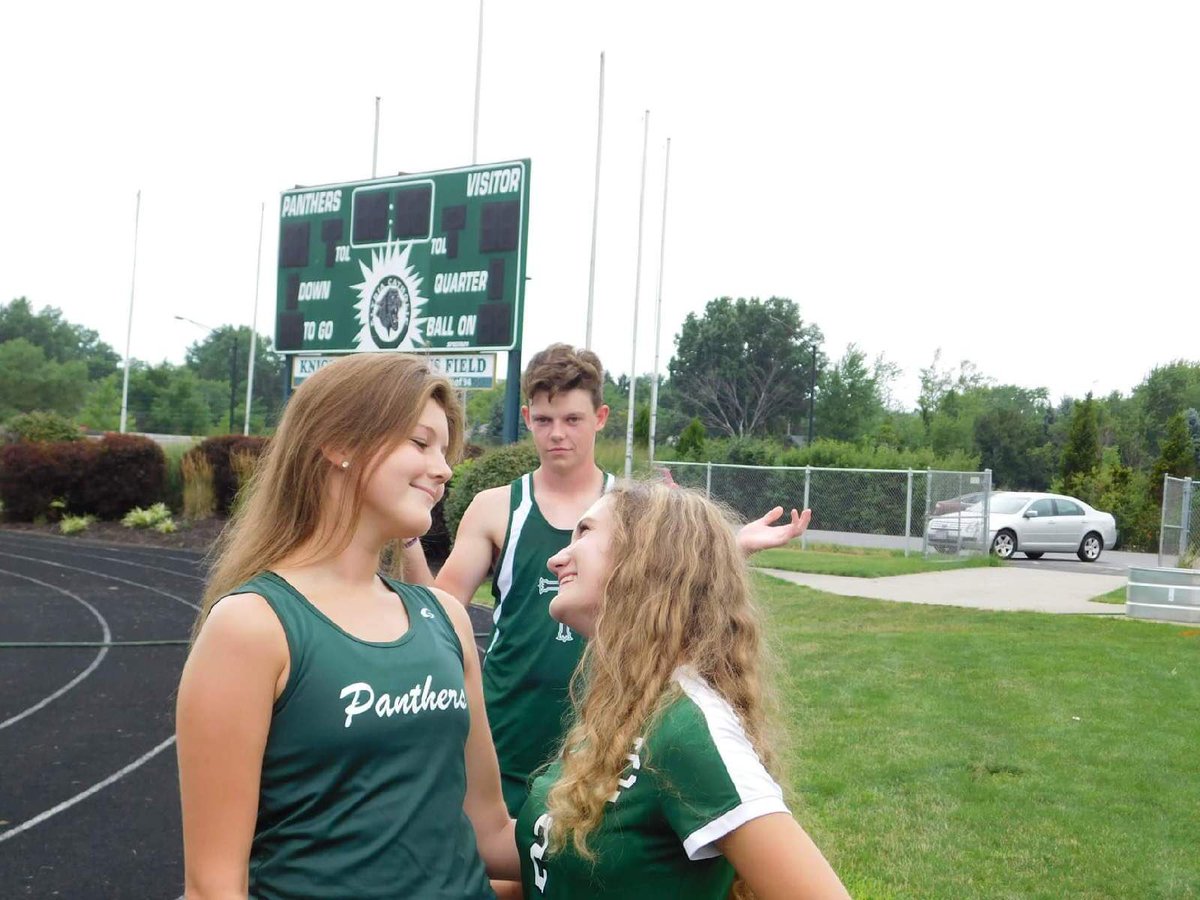 meghanjancsura_'s tweet photo. Happy birthday Bella!! Hope it’s amazing! Can’t wait for another track szn with you!💕#yourenumber1 #thumbsup #stickmaster #resuscitatethebaton 😂💕 https://t.co/w20ddy2bF5