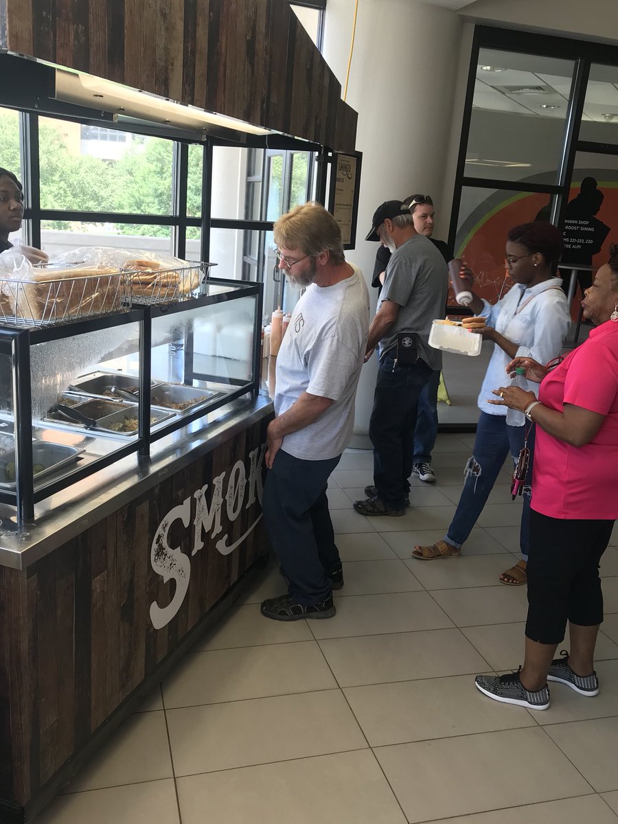 You all are going to love “Smoked” our new BBQ station, it’s super tasty 😋 #myaum #aumcafe