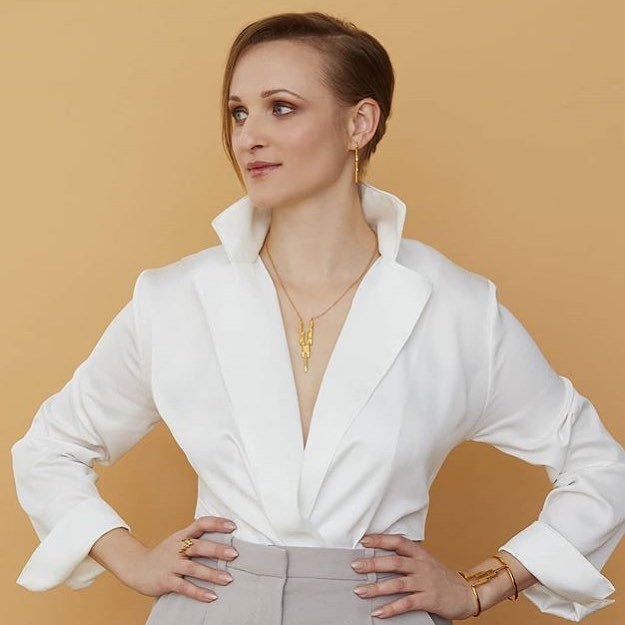 made_inland's tweet photo. “I want my jewelry to be both a crown for my queens and armour for my boss bitches.” - @catjaniga. It’s always such a treat having this #superwomen attend INLAND! She’s hilarious, sophisticated and makes the most stunning jewelry. Cat began silversmithin… https://t.co/I3PjvySqsp https://t.co/05iaenj0r8