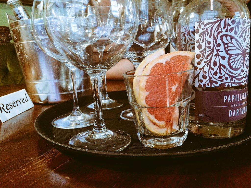 HannahPorter268's tweet photo. What a fabulous time @CrockettsExeter #networking over #gin thank you @staceyseaborne for a great night out! #networking #gin @papillongin @TilneyGroup @CFDistillers #copperfrogdistilling #dartmoorgin https://t.co/Bc0J7czamI