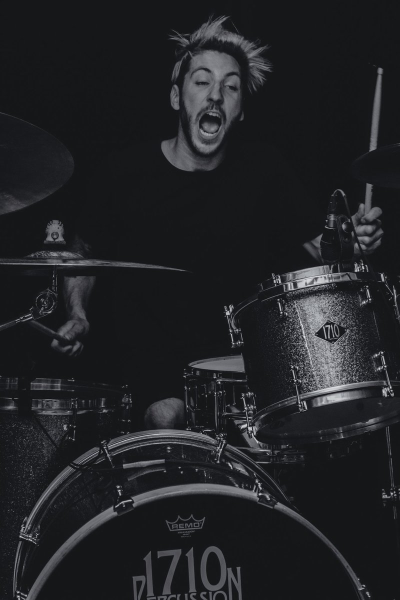 Yall need to go listen to <a href="/southpawrock/">SOUTHPAW</a> immediately!