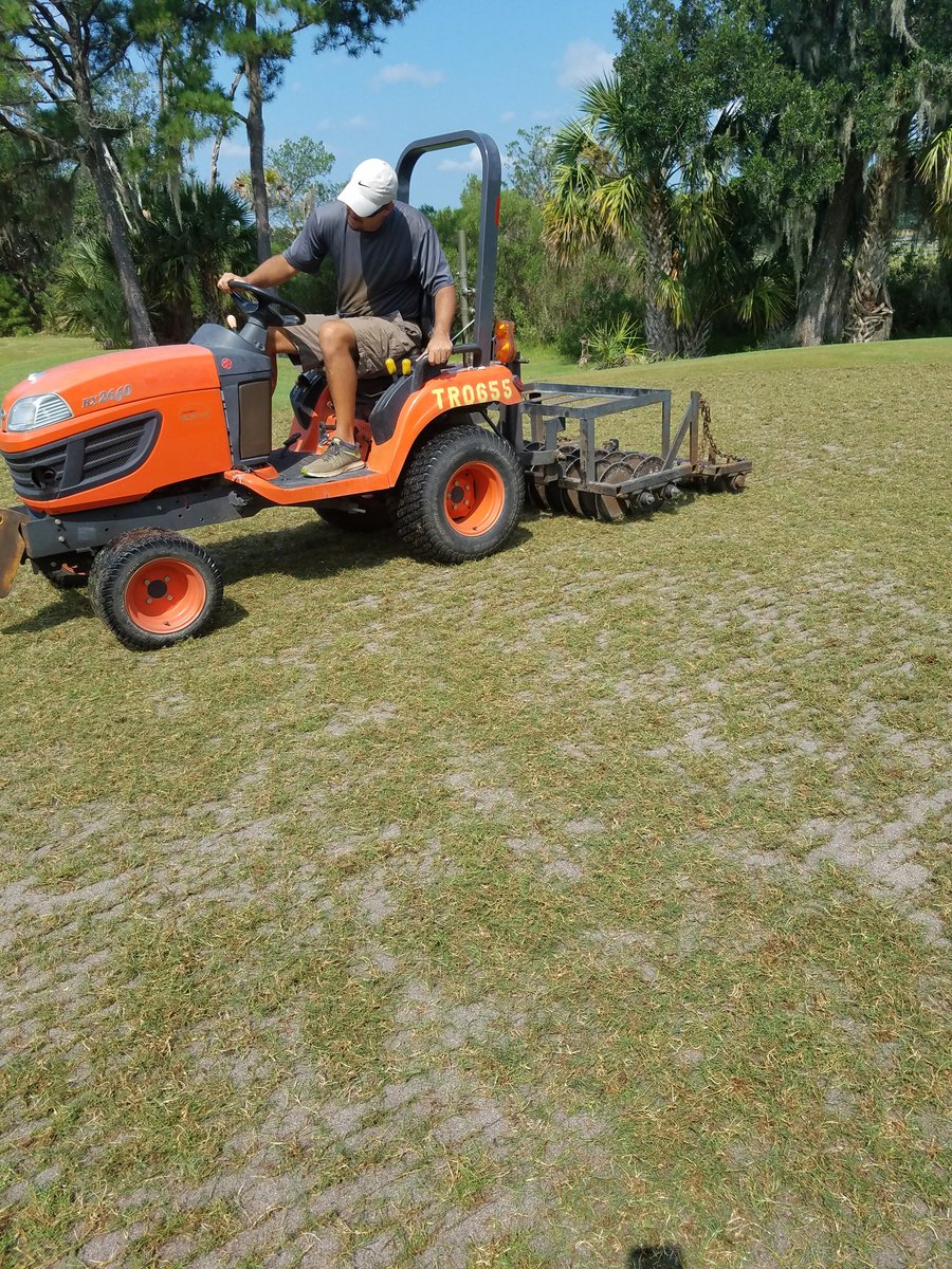 reeebert's tweet photo. Busy day @DWGolfClub ! planting #SundayBermudagrass via @ModernTurfSport on our nursery green and spraying primo on fairways and tees, amongst alot of other jobs! #Sundaybermuda #growin #modernturf #goodpeeeps https://t.co/gX46Q7pYd3