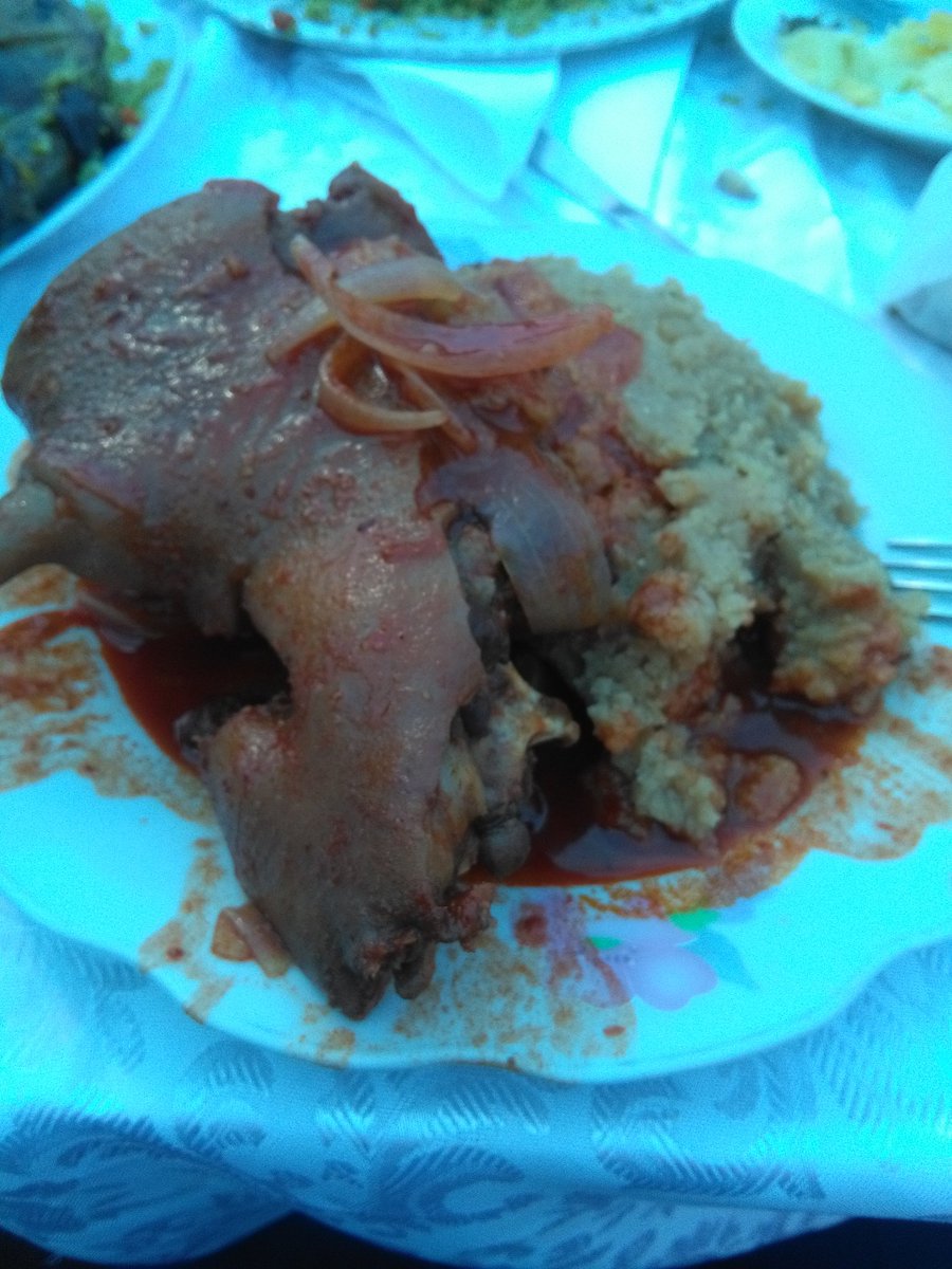 JordanaSalas's tweet photo. Comiendo rico por el Aniversario de mi tierra querida Arequipa!!! Bagres,Pedían con zango y Arroz con pato.#Yumina #Arequipa https://t.co/1v6FfAZKpP
