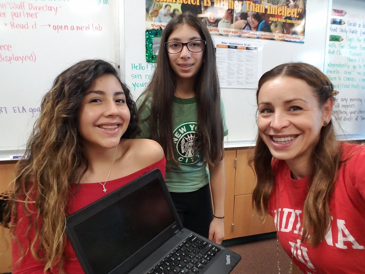 C_C_Rocks's tweet image. 42 students:35 devices that work... #TechGrit we can do this! Keep smilin&apos;, keep tryin&apos;. #ERHS #coelloskids