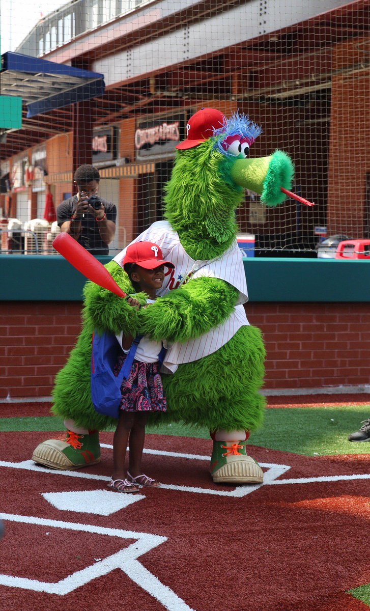 PhillyMayor's tweet image. When school starts on Monday, August 27 this year, it'll be particularly momentous. It'll be the first time in nearly two decades that our schools are under local control. Can't wait to #RingTheBellPHL and make this year one of the best. #PHLed
