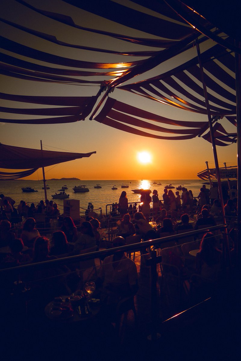 CafedelMar_Ibz's tweet photo. Fading out the everyday life stress to enjoy the most beautiful sunset in the world!  @SupermartxeWT pre party every #Thursday at Cafe Del Mar Ibiza. See you tomorrow!!!
.
#CafeDelMar #CafeDelMarIbiza #Ibiza #Sunsets #IbizaSunset #Music #sunsetvibe #ChillOutMusic #ChillMusic #sun https://t.co/wxQgDEmV4i