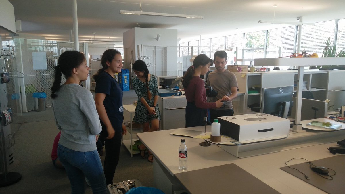 wafajohal's tweet photo. @EPFL_SPS @DavidTaverney @EPFL @ICepfl @EPFLevents Today we showed them some of our projects in technologies for Education @dillenbo #cede #dualt #cellulorobots #frog. Thank you to the #CEDE and #CHILIlab members for helping out . https://t.co/Wm8eHeAkIQ