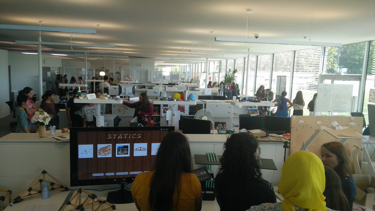 wafajohal's tweet photo. @EPFL_SPS @DavidTaverney @EPFL @ICepfl @EPFLevents Today we showed them some of our projects in technologies for Education @dillenbo #cede #dualt #cellulorobots #frog. Thank you to the #CEDE and #CHILIlab members for helping out . https://t.co/Wm8eHeAkIQ