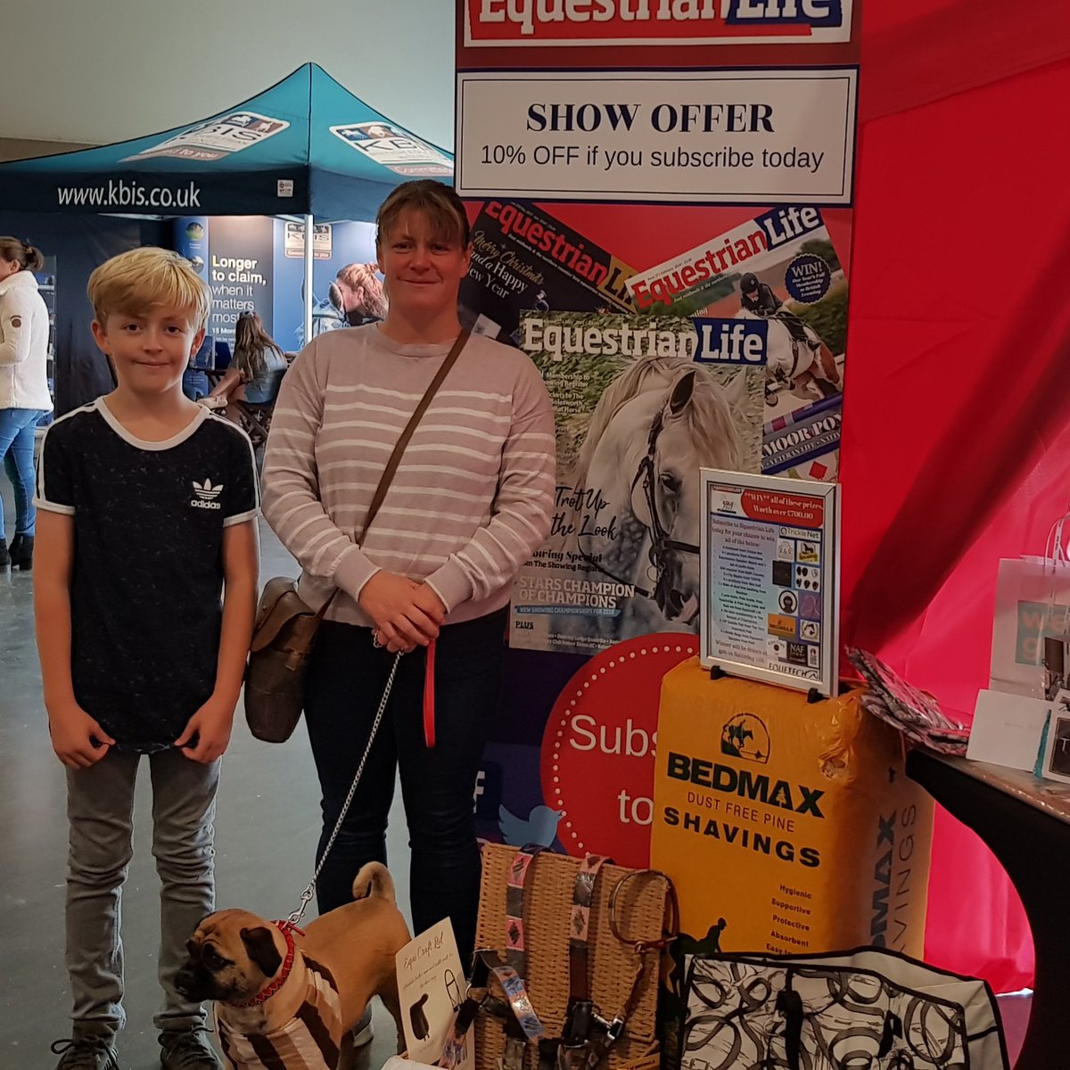 The luck winners of our huge bundle prize at #equifest 2018??? Well done and thank you to everyone that came to see us #horsehour #tacktalktuesday #eventinghour #ponyhour #TheDressageHour #TheRiderHour #ShowJumpingHour #HorseChatHour #equinehour #247equestrian #247dressage