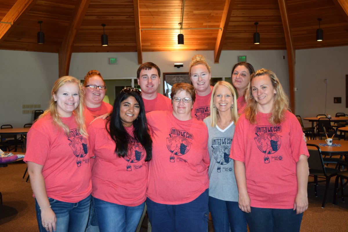 ComOptND's tweet image. The hard-working crew from Community Options and CCO on Day of Caring! They served 94 low-income families with donations given by local businesses and generous people. Great job #ComOptCrew ! @MSAUnitedWay #DayofCaring