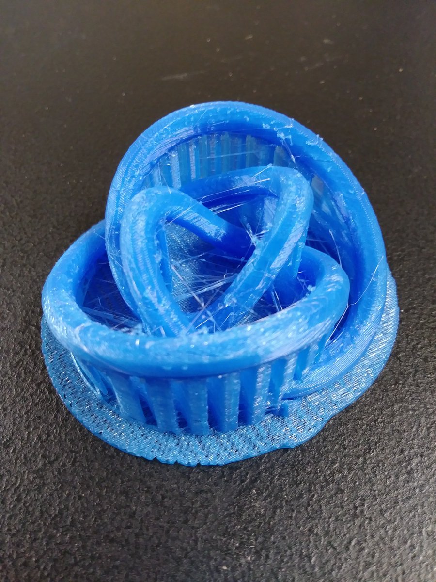 shskaercher's tweet image. &quot;Figure Eight Knot&quot; 
Source = en.wikipedia.org/wiki/Figure-ei…
1. @geogebra geogebra.org/m/t4jjnbgt
2. .stl from OpenJSCAD
3. .obj from @tinkercad
4. #3dprinted (and cleaned up support material)!
#MTBoS #iteachmath