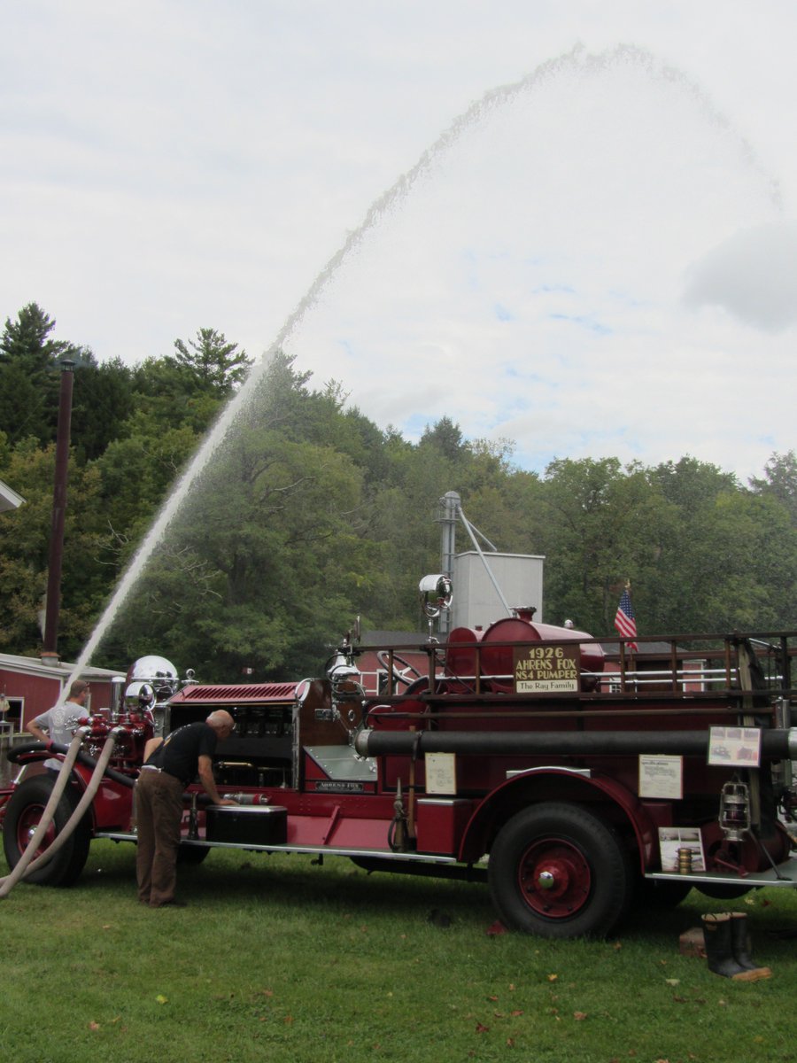 HanfordMills's tweet photo. Come to the Antique Engine Jamboree & Powerfest on Sept. 8 to see the ingenuity of the past, including a 1926 Ahrens Fox Fire Pumper https://t.co/JALRGYg3gp #engineshow #ahrensfox #firetruck #ingenuity #festival #jamboree #delawarecountyny https://t.co/sUWfMujeB5