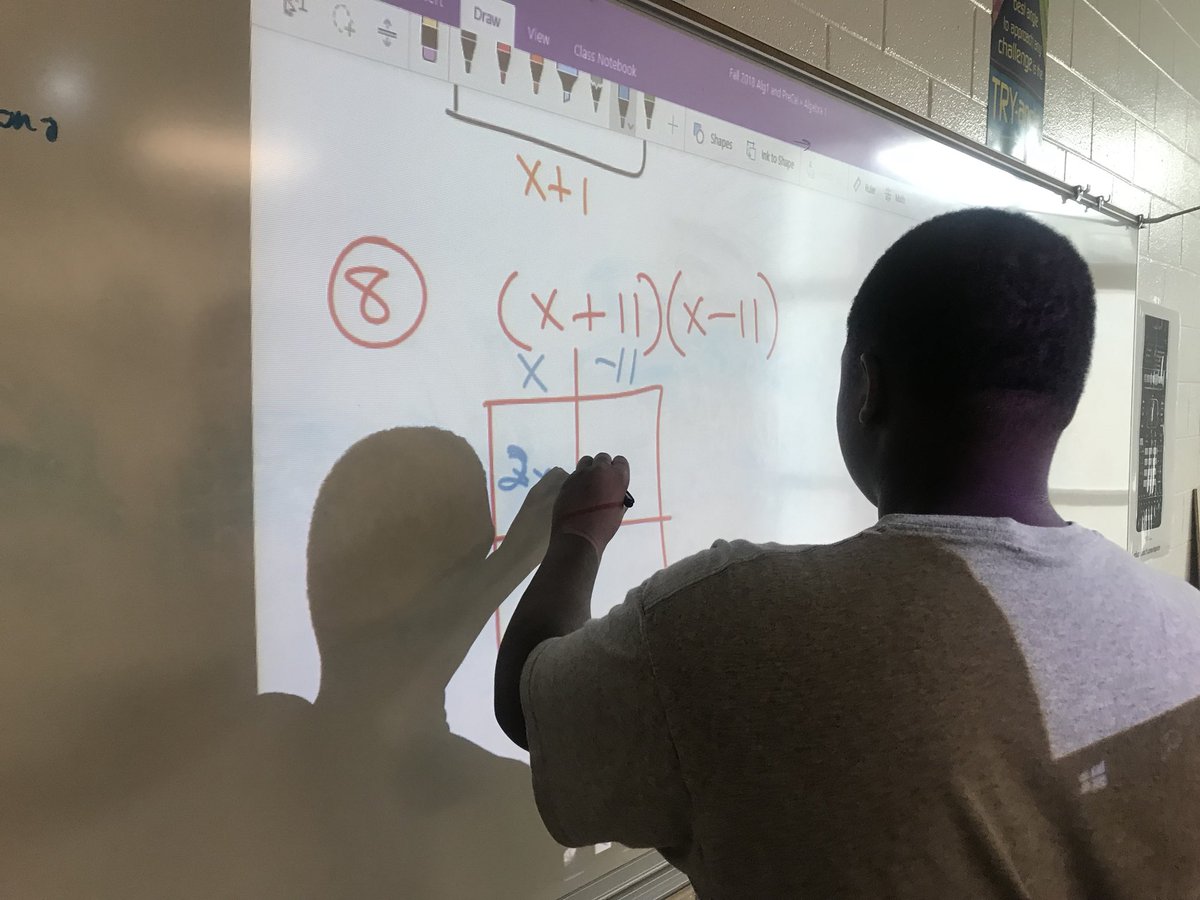 akhenatenhamun's tweet photo. Students teach students too. #boxlight #lightpen @Microsoft @msonenote @OneNoteEDU @OneNoteDev #teachingmath @SHS_HCS @Math_HCS @GaDOEMath #operationswithpolynomials #areamodel #multiplying #polynomials #Algebra1 #GSEAlgebra1 https://t.co/lNNblgvLaY