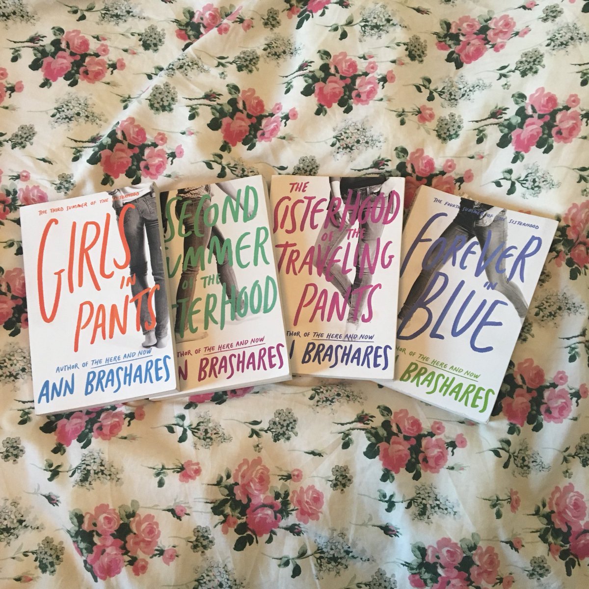 jackiedogz's tweet photo. My favorite summer read is pretending to be a teen again! @PRHLibrary #refreshingreads #sweepstakes https://t.co/o9mOPHmpJC
