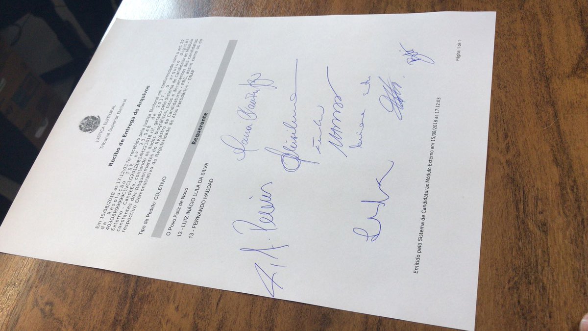 LulaOficial's tweet image. É oficial! #LulaÉCandidato
Acompanhe em lula.com.br