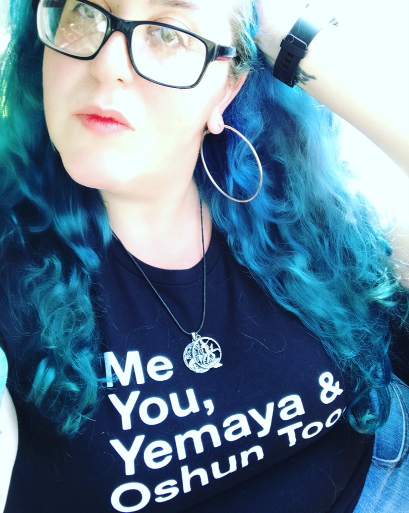 Blue_writes's tweet photo. @Katie_Masters29 You’re so welcome! My BLUE HAS STAYED QUITE WELL!!! I’m thinking about redoing it... https://t.co/yk1hC4USXj