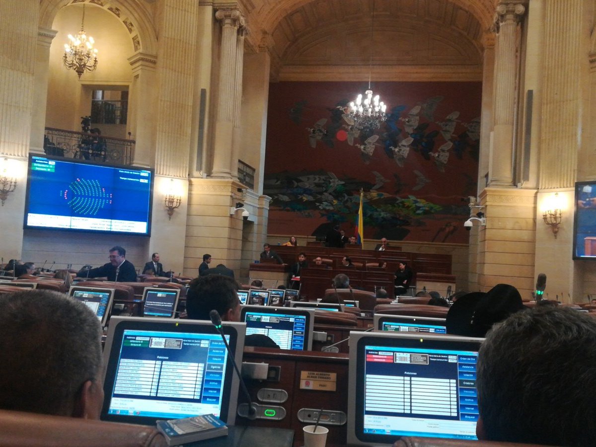 PizarroMariaJo's tweet image. El candidato a Contralor La Faurie, se negó a contestar de manera arbitraria, a mi pregunta sobre su relación laboral con José Miguel Narvaez, quien fue recientemente condenado a 30 años de cárcel por el magnicidio de Jaime Garzón.

¿Porque se negó?