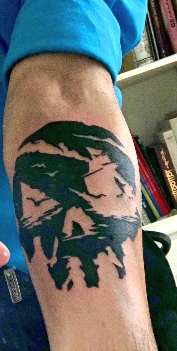 Top more than 68 sea of thieves tattoo super hot in.eteachers