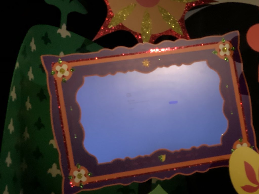 SMShadley's tweet image. Not so “happy” Small World ride ending. #WindowsFails. #DisneyWorld #AwhSnap!!