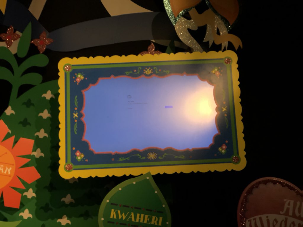 SMShadley's tweet image. Not so “happy” Small World ride ending. #WindowsFails. #DisneyWorld #AwhSnap!!