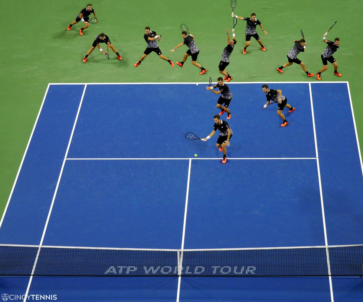 CincyTennis's tweet photo. Catch me if you can...

With a 6-4 6-4 win over Nishikori, 2012 semifinalist @stanwawrinka nabs his spot in the round of 16. Next up: Fucsovics. 

#CincyTennis https://t.co/qoXuwPpzAX