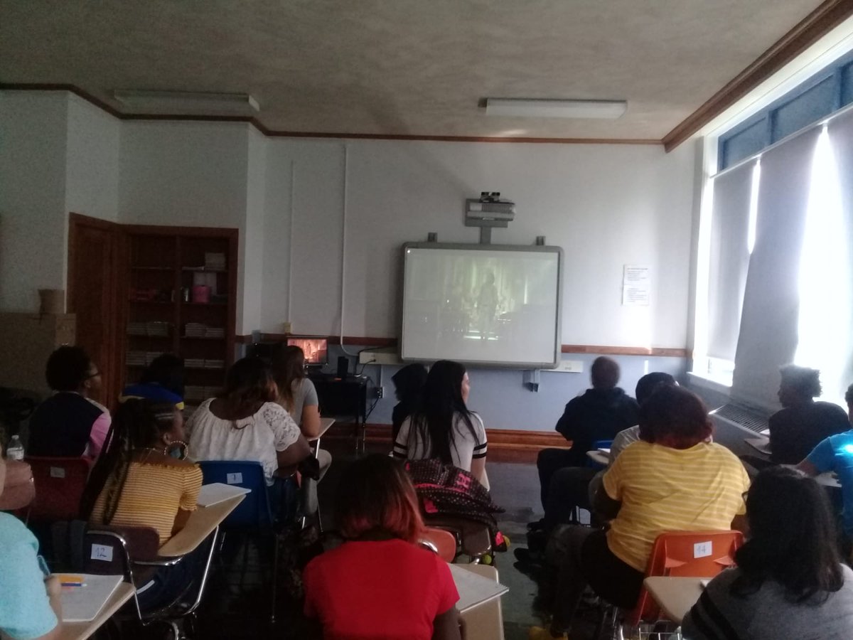 dalgismejia1's tweet photo. Using authentic materials to diagnose students' listening skills in Spanish
@BHSBulldogsbcps #howiparticipate https://t.co/CJ5NA8ffe1