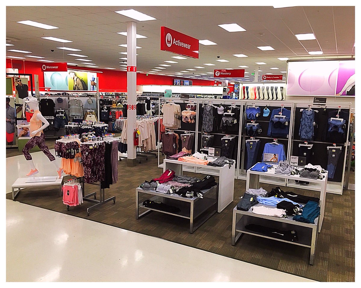 Amazing job in #C9 #ACTIVEWEAR TL MIRNA!!!! Way to nail B.A.S.I.C.S on the head #balance #adjacency #shopability #impact #consistency #standards