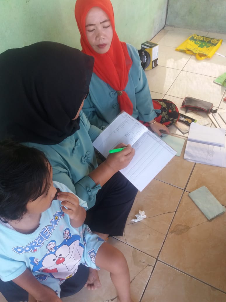 Pkm_cibatu's tweet photo. Pemberian Vit A dan ORi Difteri Diposyandu Desa Cikadu dan Cipancur @fuadanol @rizalyusrizal4 @dkk_purwakarta @KecCibatu https://t.co/HiDHoUuc1J