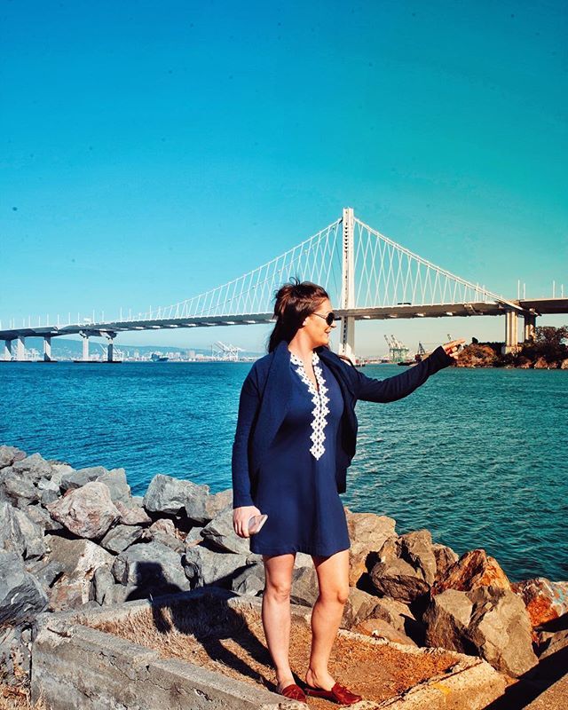 blogherethere's tweet photo. Can’t remember what i’m pointing at 😂 . I do love this view of the bay bridge though (and my fave @lillypulitzer dress 💃🏼) // SanFrancisco, CA
.
.
.
.
#sanfrancisco #baybridge #treasureisland #summerinlilly #lillypulitzer #travelholic #travelgram #visitcalifornia #sanfran #b… https://t.co/faiSbe1PbN