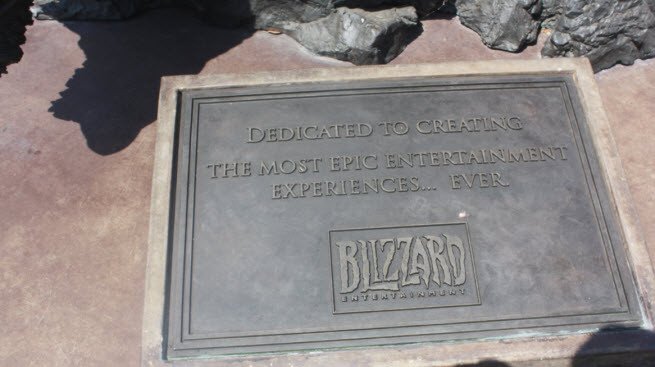 Derekk0203's tweet photo. @XyronicWoW @BlizzardCS Got into the game, with no response from NPC's, High end IT work....Yep they got that right lol https://t.co/su65luTCow