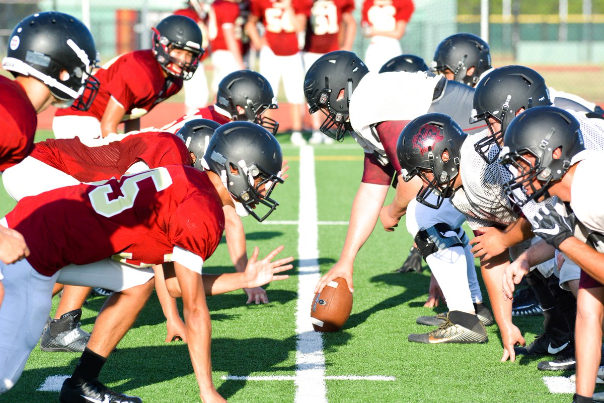 Abby_fo's tweet photo. Summer may be over, but the best season is just getting started... #FNL #1RoUSe @FanstandATX @ROUSEFB2018 https://t.co/9opTSXXiU9