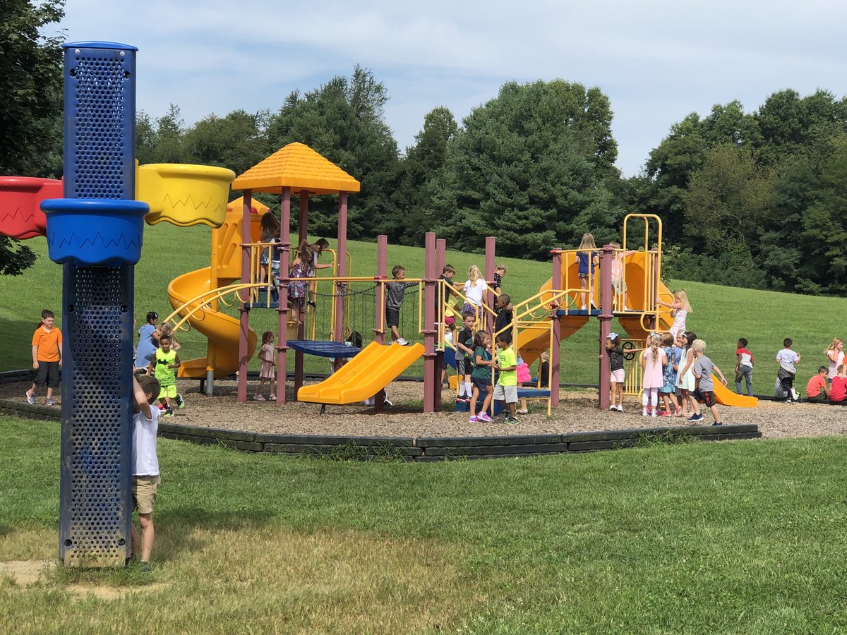 CburgPSPups's tweet image. Our first day was a success! #mcpsfirstday