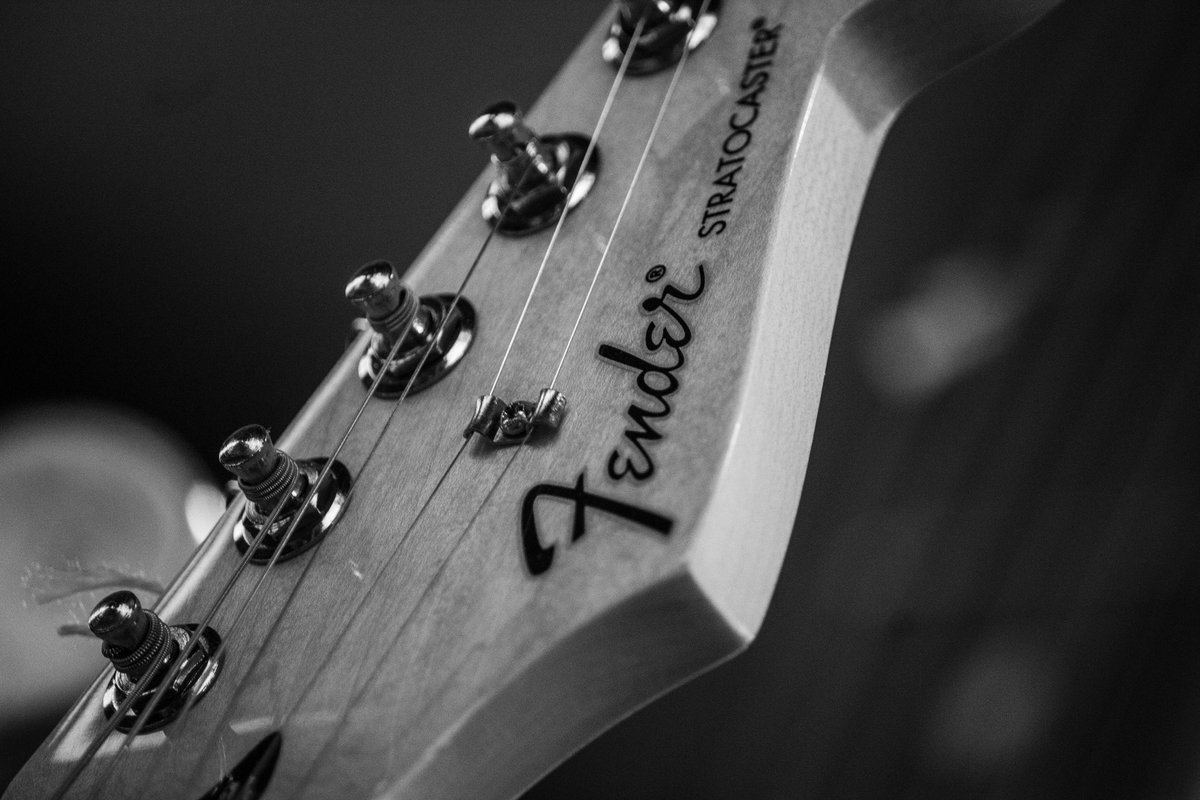 BackstageMx3's tweet photo. #guitars #music #love #lovemusic #musiclovers #mexico #toolsformusic #backstage #monterrey #nuevoleón #instalike #dreams #Moments #fender #fenderguitar 🔥🔥🔥 https://t.co/EKW6MU0cIG