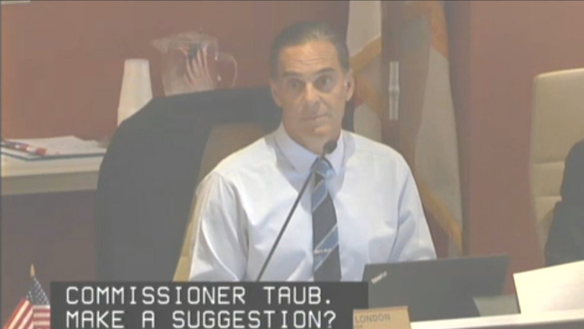 South Florida mayor mocks colleague, saying she makes money from 'sphincter bleaching' bit.ly/2nJwEbj?utm_so… https://t.co/vdZzcOKTvJ